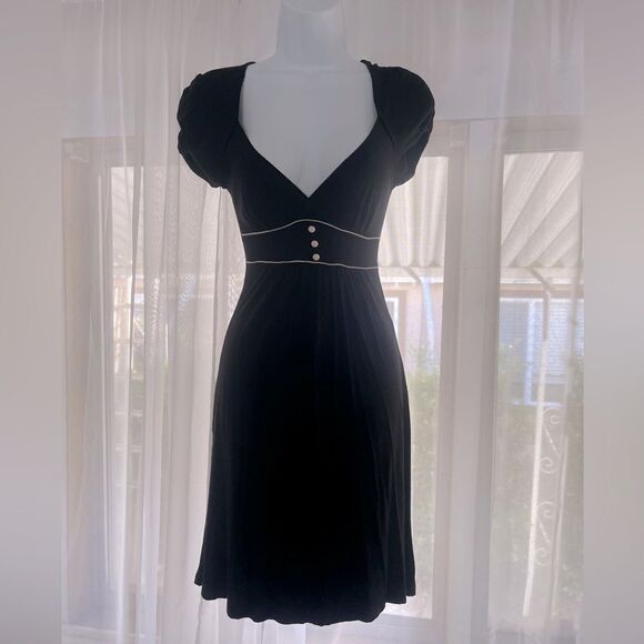 Sidecca 50’s Style Dress with Keyhole Back - Picture 2 of 5